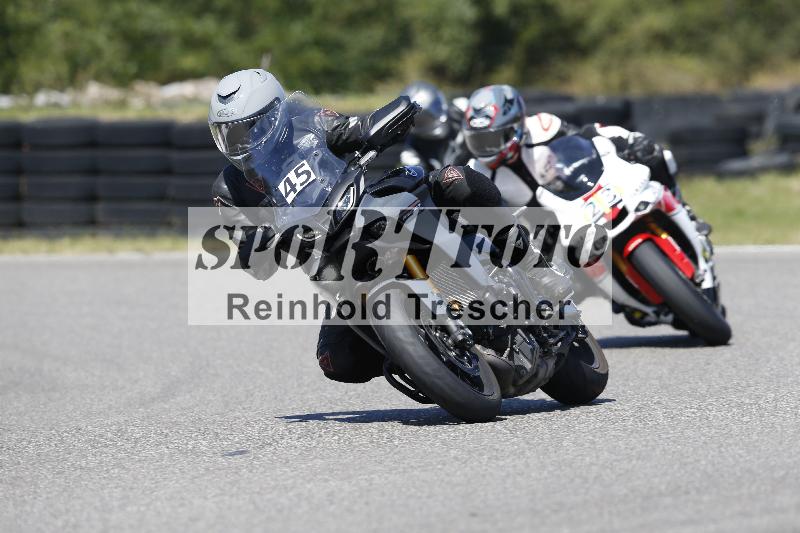 /Archiv-2025/48 25.08.2025 Cornu Master School ADR/blau-bleu/23